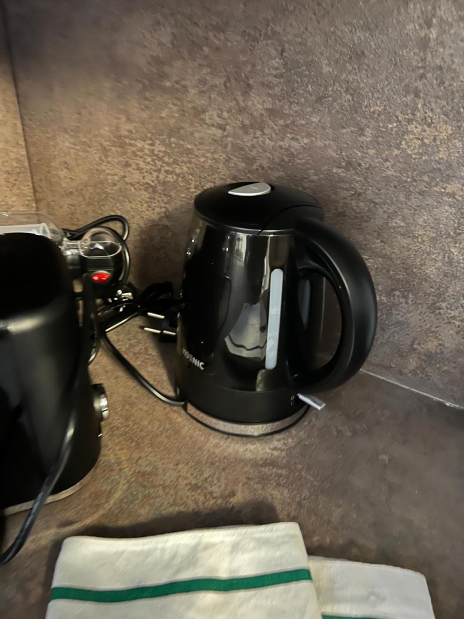 Apartment Erfurt-gemuetlich-sonnig-kueche-bad-garten-parken-pool-sauna-wlan-carogruen Erfurt