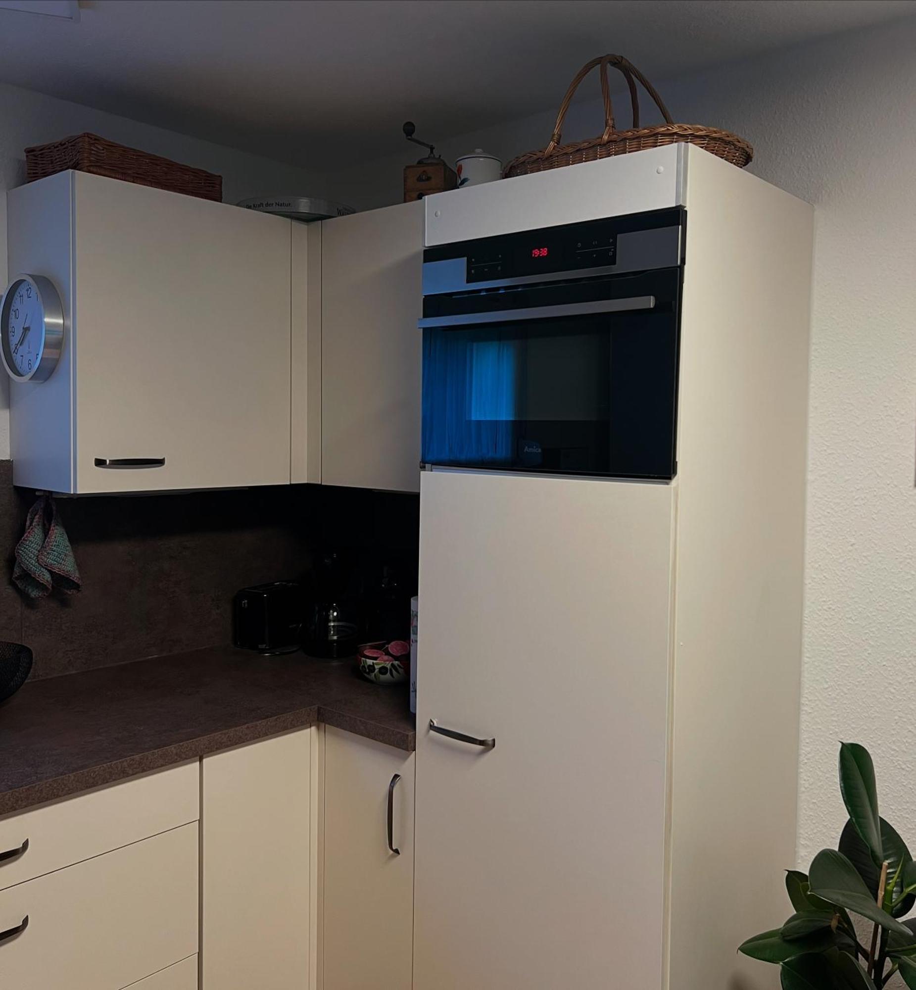 Apartment Erfurt-gemuetlich-sonnig-kueche-bad-garten-parken-pool-sauna-wlan-carogruen